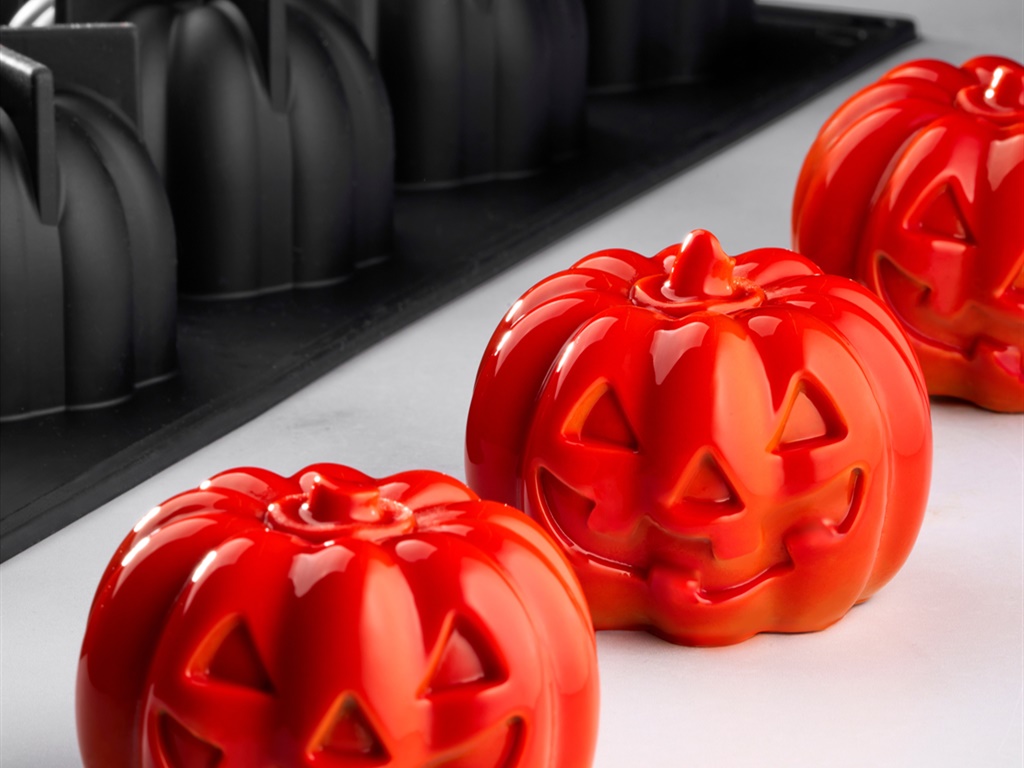 STAMPO SILICONE MONOPORZIONE ZUCCA HALLOWEEN DIAM MM 68X H 55 - 15 IMPRONTE - 125 ML